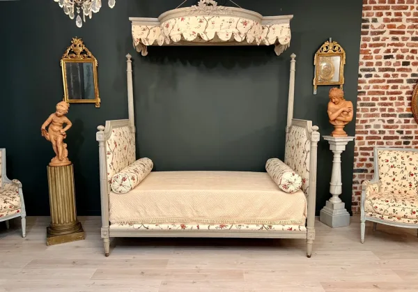 Lit A Baldaquin Dit En Chaire A Prêcher d'Epoque Louis XVI Vers 1770