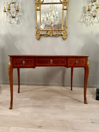 Bureau Plat En Marqueterie De Style Transition Louis XV Louis XVI Epoque Fin XIXeme
