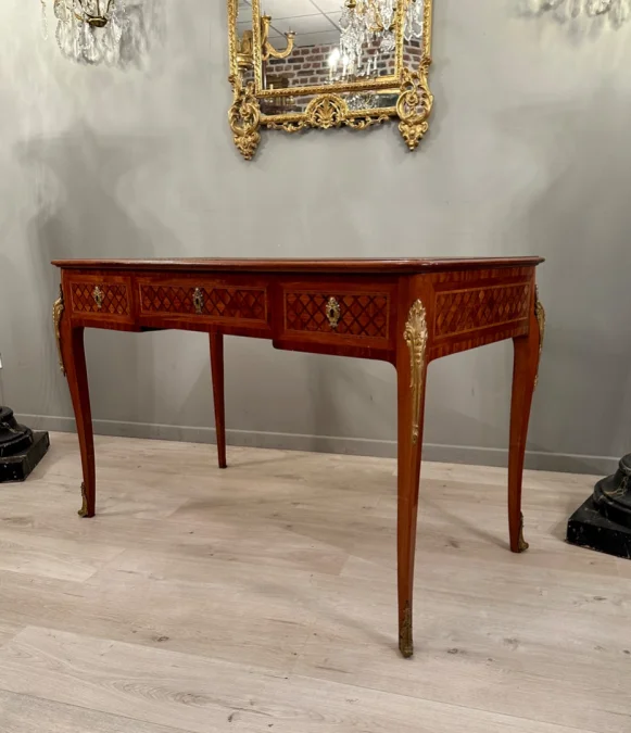 Bureau Plat En Marqueterie De Style Transition Louis XV Louis XVI Epoque Fin XIXeme