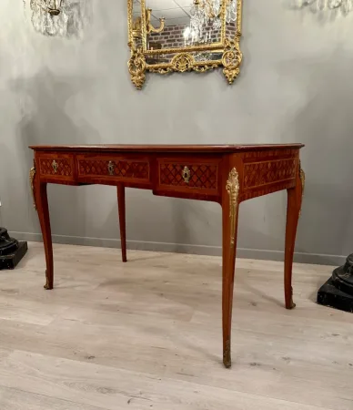 Bureau Plat En Marqueterie De Style Transition Louis XV Louis XVI Epoque Fin XIXeme