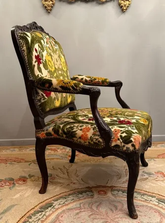 Large Fauteuil A Dossier Plat d'Epoque Régence Debut XVIIIème