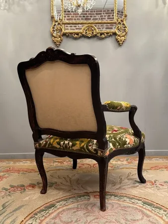 Large Fauteuil A Dossier Plat d'Epoque Régence Debut XVIIIème