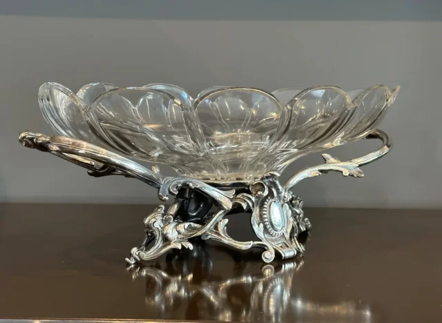 Baccarat, Centre De Table En Bronze Argente Et Cristal Epoque XIXeme