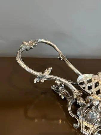 Baccarat, Centre De Table En Bronze Argente Et Cristal Epoque XIXeme