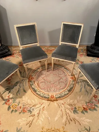 Elegante Suite De 4 Chaises Laquées De Style Louis XVI Epoque XIXème