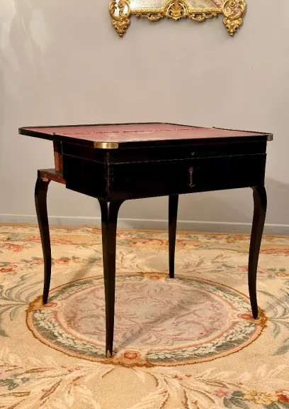 Table A Jeu Tric Trac Laquée Noire d'Epoque Louis XV Vers 1750