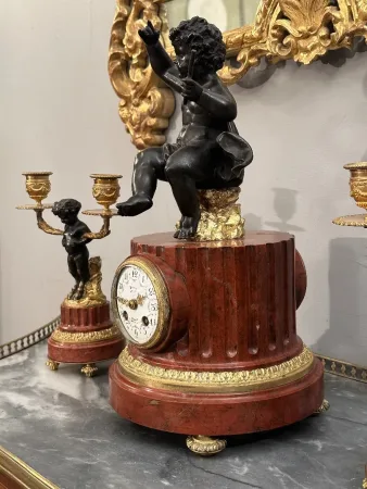 Garniture De Cheminée De Style Louis XVI Bronze Doré Epoque Napoleon III