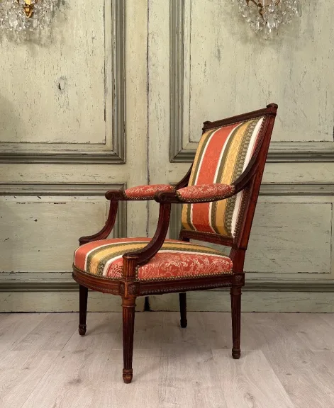 Fauteuil A Dossier Plat d'Epoque Louis XVI Vers 1780