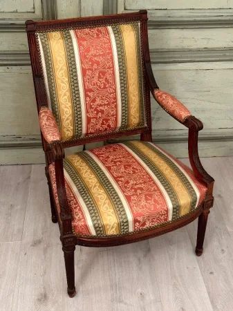 Fauteuil A Dossier Plat d'Epoque Louis XVI Vers 1780
