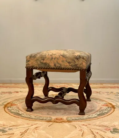 Tabouret Pouf En Noyer d'Epoque Louis XIII XVIIème