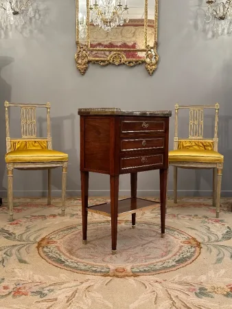 Petite Table Chiffonnière Ecritoire En Acajou d'Epoque Louis XVI Vers 1780