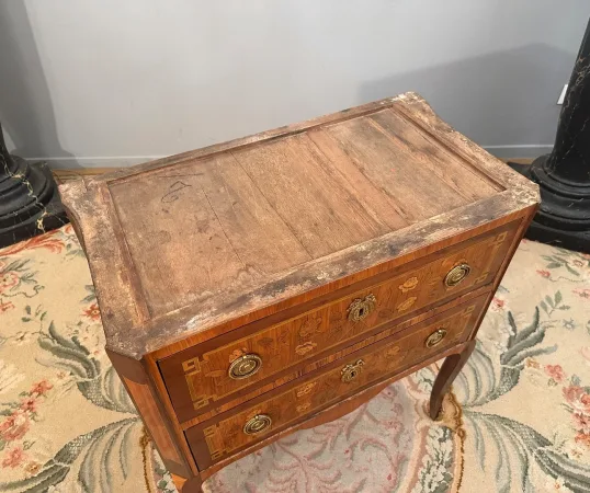 Commode Sauteuse En Marqueterie d'Epoque Transition Louis XV - Louis XVI Vers 1770