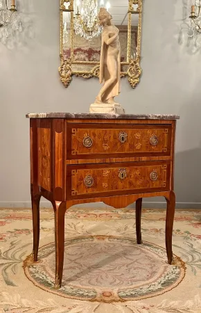 Commode Sauteuse En Marqueterie d'Epoque Transition Louis XV - Louis XVI Vers 1770