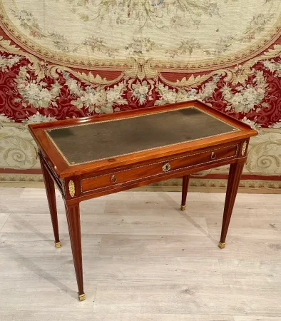 Jean-baptiste Courte, Bureau Plat En Acajou d'Epoque Louis XVI Vers 1780 Estampillé