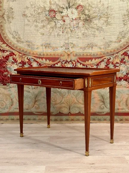 Jean-baptiste Courte, Bureau Plat En Acajou d'Epoque Louis XVI Vers 1780 Estampillé