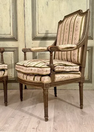 Paire De Fauteuils De Style Louis XVI Epoque XIXeme Vers 1880