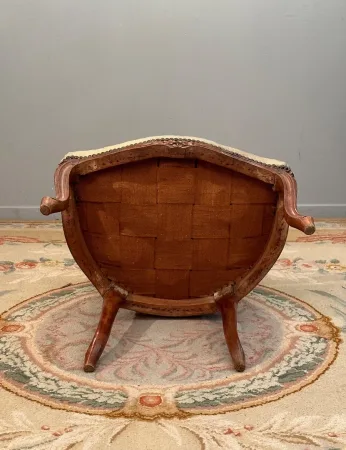 Fauteuil Cabriolet A Dossier Medaillon d'Epoque Louis XV Vers 1750