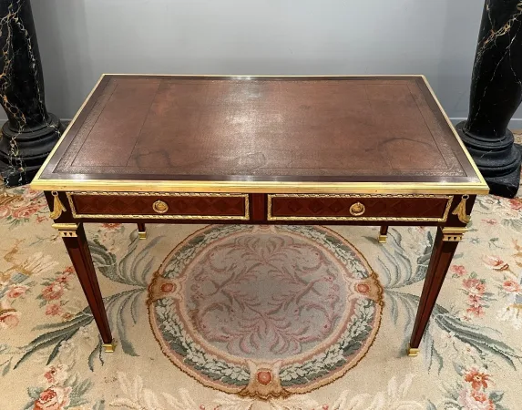 Philippe Claude Montigny, Bureau Plat En Marqueterie De Style Louis XVI