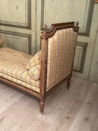 Lit De Repos En Bois Laqué d'Epoque Louis XVI Vers 1780