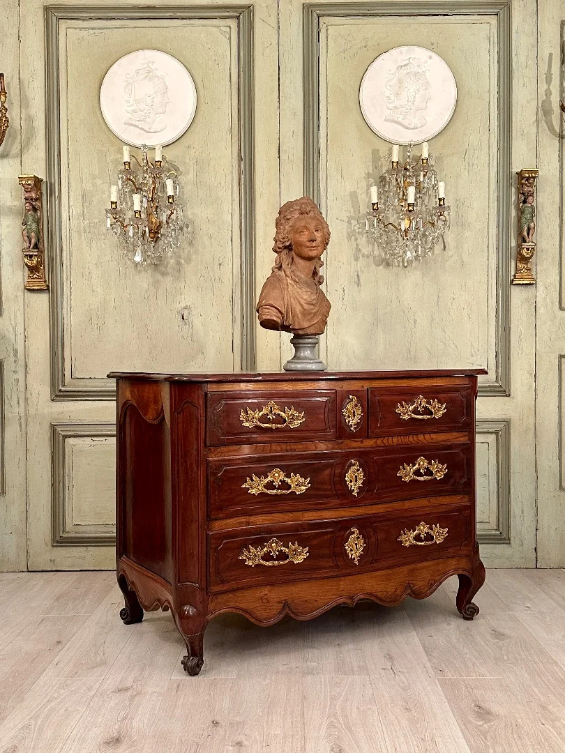 Commode de Port d'Epoque Louis XV Galbée La Rochelle XVIIIème Siècle