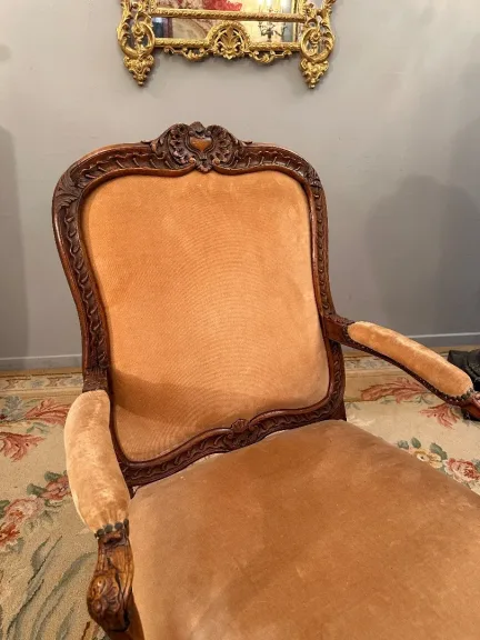 Important Fauteuil A Chassis En Noyer d'Epoque Regence Vers 1720