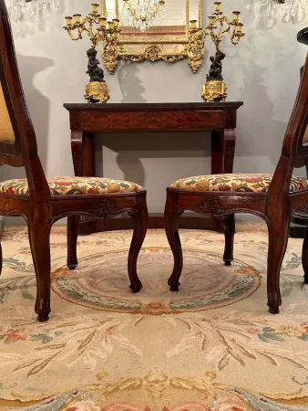 Paire De Chaises A Chassis En Noyer d'Epoque Régence Vers 1720
