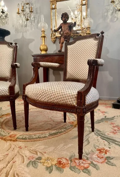 Paire De Fauteuils Cabriolets d'Epoque Louis XVI Vers 1780