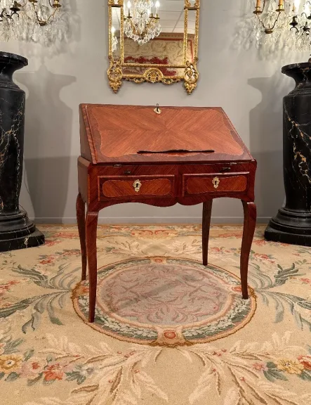 Bureau De Pente En Marqueterie d'Epoque Louis XV Vers 1750