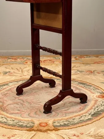 Billet Doux En Acajou Flammé d'Epoque Restauration Vers 1820