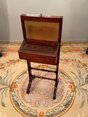 Billet Doux En Acajou Flammé d'Epoque Restauration Vers 1820