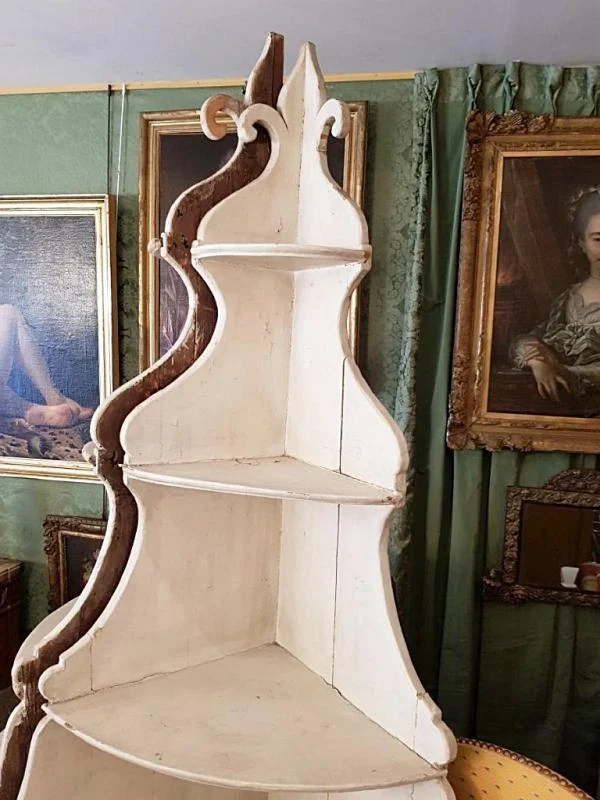 Great Pair Of Provençal Cornerpieces From Louis XV