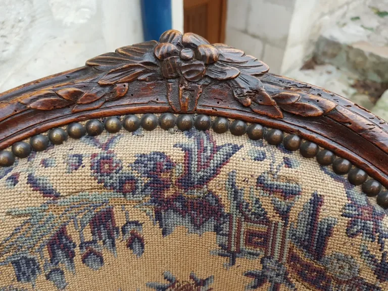 Deux Fauteuils Cabriolet D’époque Louis XV.