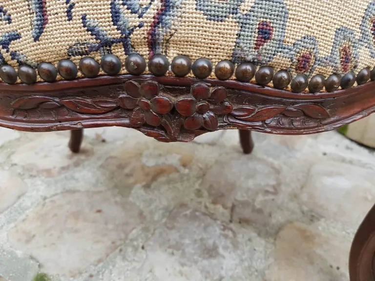 Deux Fauteuils Cabriolet D’époque Louis XV.