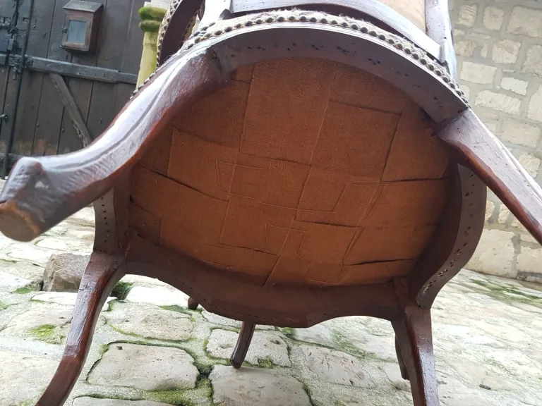 Deux Fauteuils Cabriolet D’époque Louis XV.
