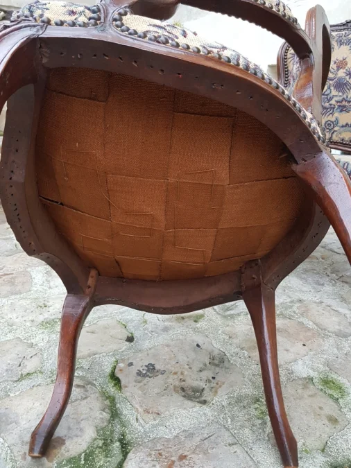 Two Cabriolet Chairs  XVIII° Century.