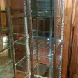 Ancienne vitrine médicale en acier.