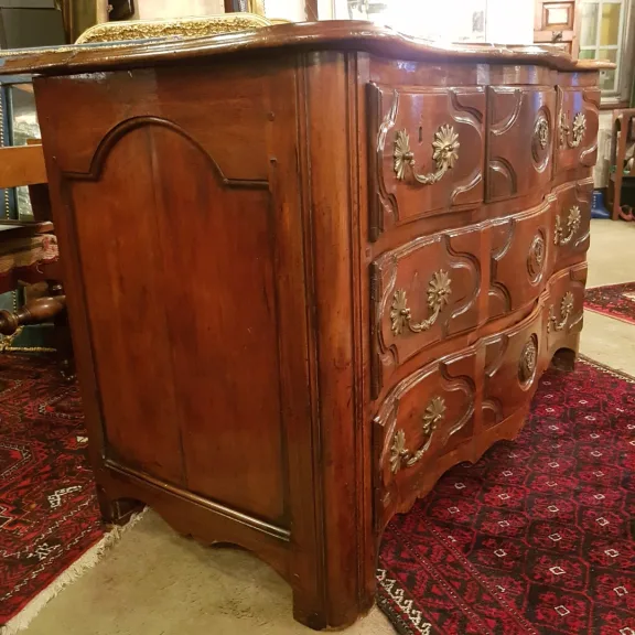 Regency Period Walnut Chest Of Drawers.