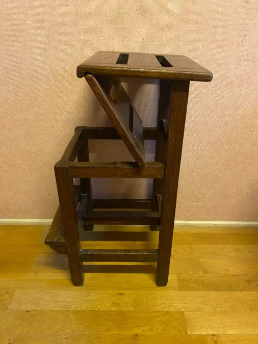 Chaise de pédiatre en chêne