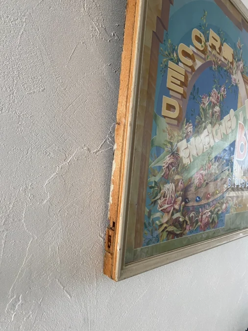 Grande publicité d'un peintre en lettre,