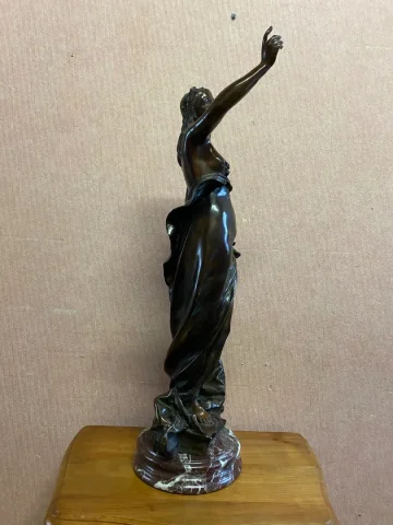BRONZE SCULPTURE signed MAVAU