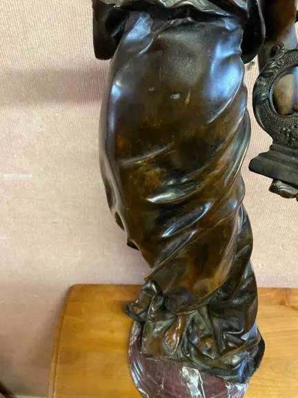 BRONZESKULPTUR signiert MAVAU