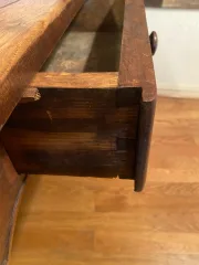 Table pouvant faire console en noyer