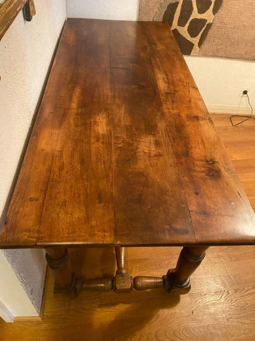 Table pouvant faire console en noyer