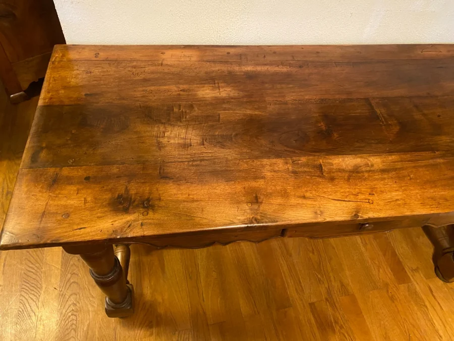 Table pouvant faire console en noyer