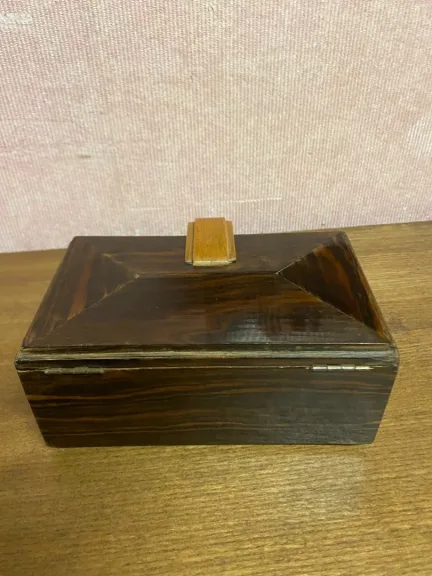 Coffret à cigarettes en chêne 1950
