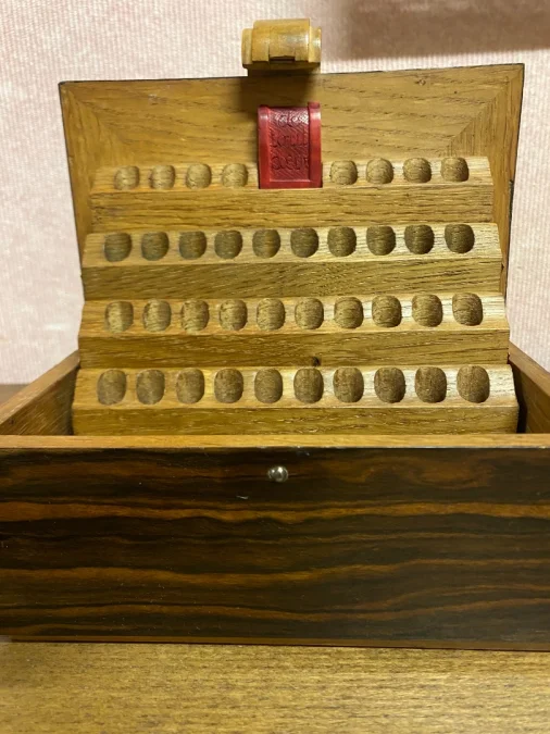 Coffret à cigarettes en chêne 1950