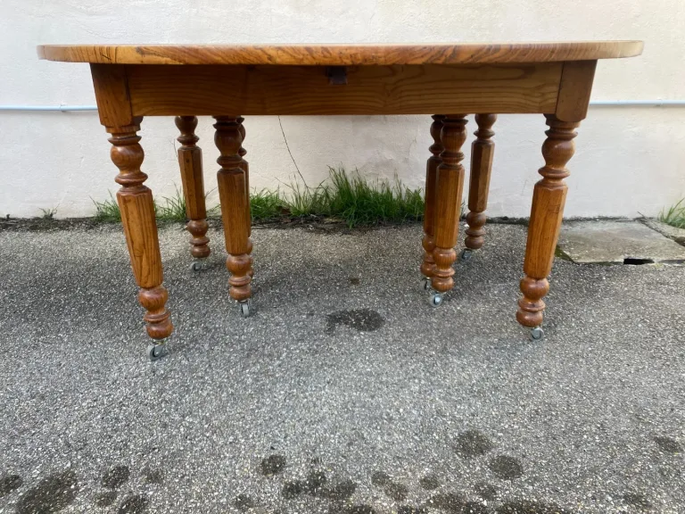 Table à 8 pieds en frêne, 6 allonges
