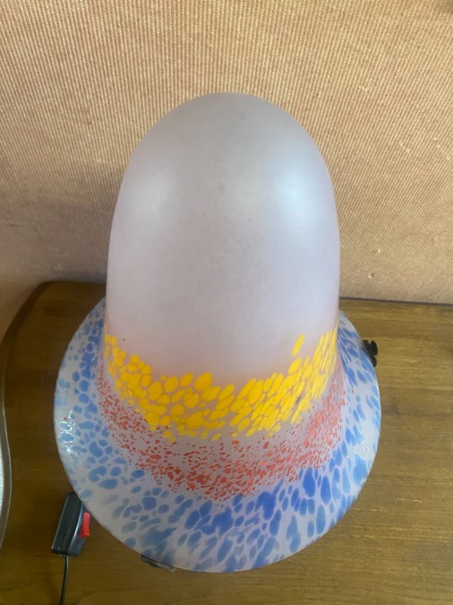 Lampe d'ambiance en verre teinté