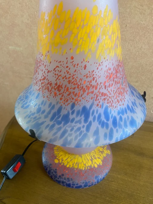 Lampe d'ambiance en verre teinté