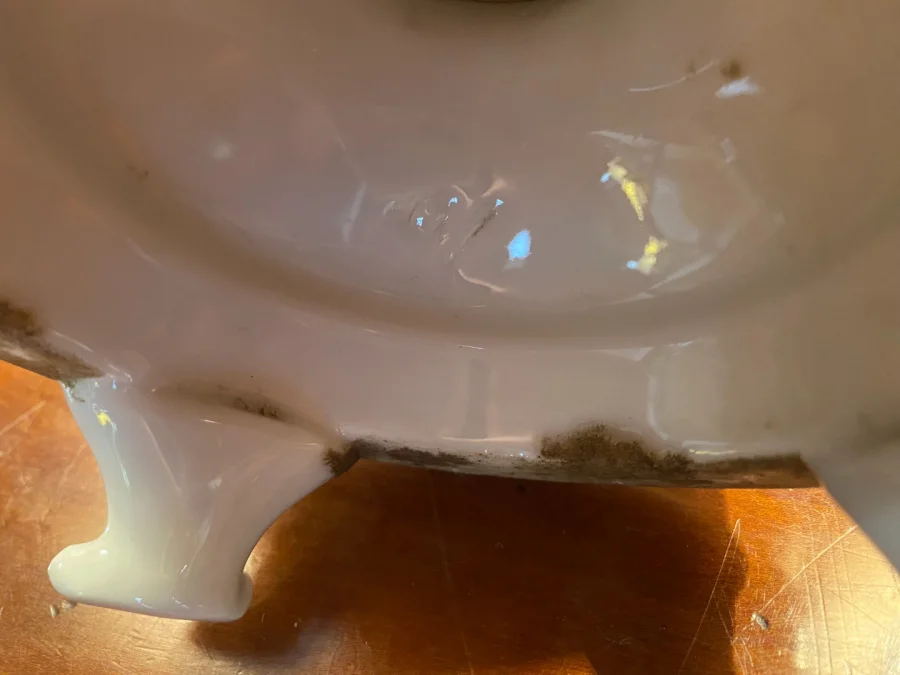 Drageoir en porcelaine de Paris, très bon état.